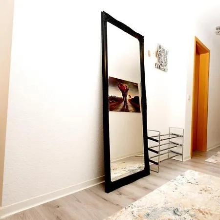 Smart Home Apartment: Work-Ready with Netflix & Parking Hamm  Exterior photo