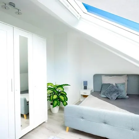 Smart Home Apartment: Work-Ready with Netflix & Parking Hamm  Exterior photo