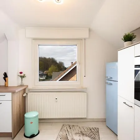 Smart Home Apartment: Work-Ready with Netflix & Parking Hamm  Exterior photo
