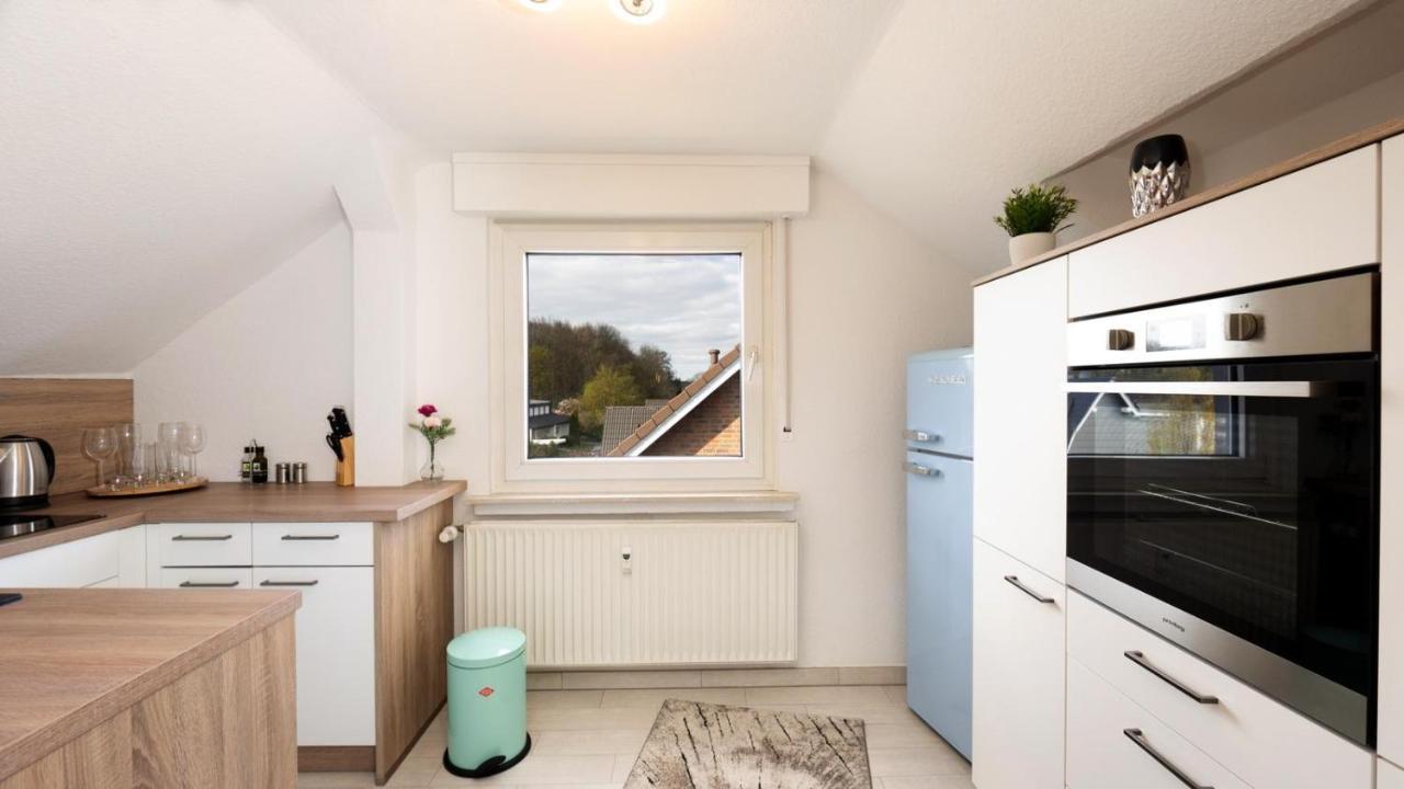 Apartment Smart Apartment: Work-ready With Netflix & Parking